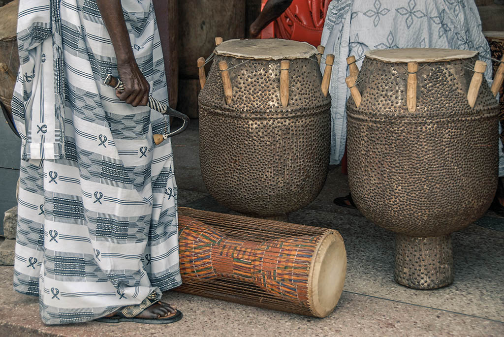 Ghana Music, Dance, Ceremony - Easy Track Ghana